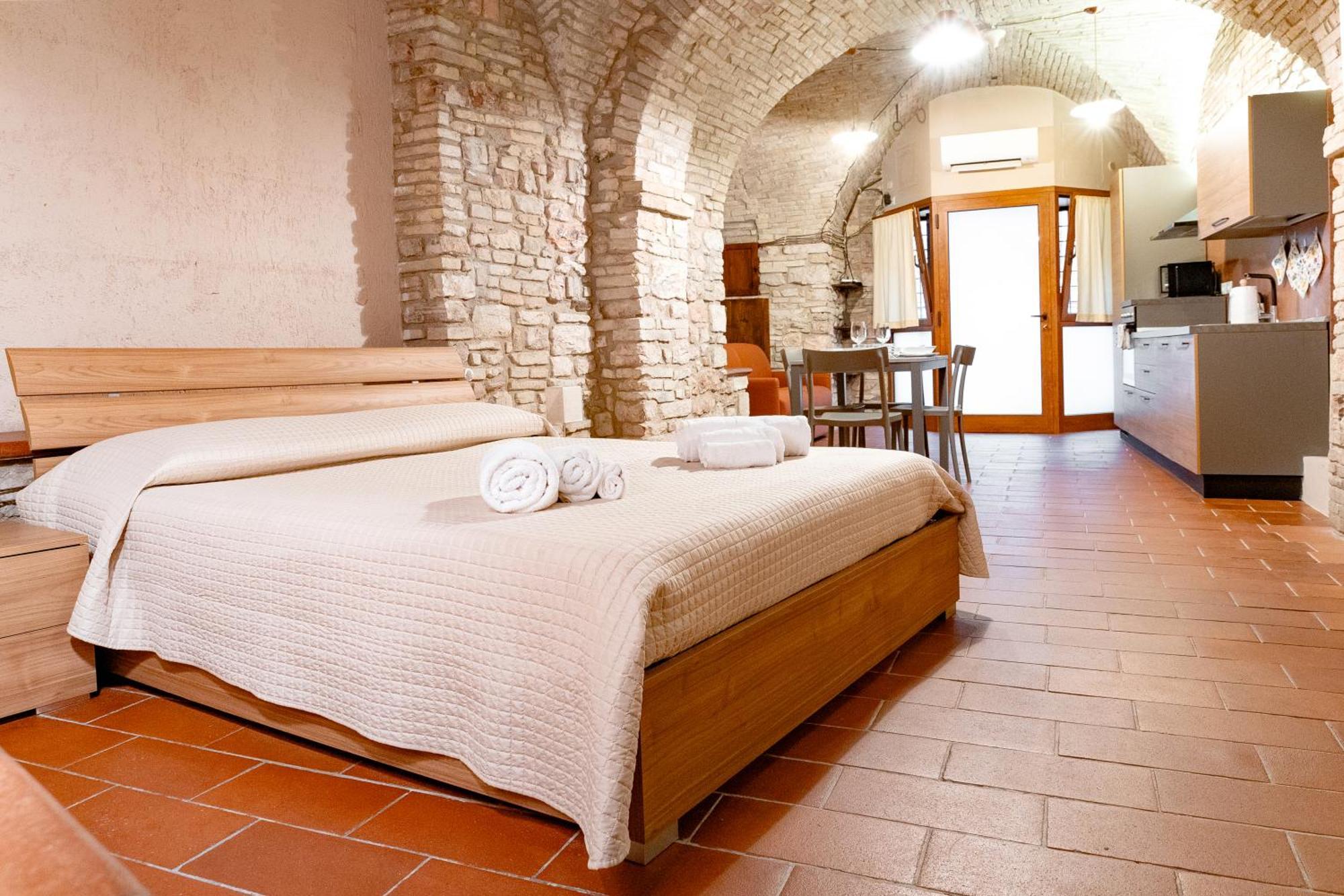 Loft Nel Cuore Di - 50 Mt Da Carlo Acutis